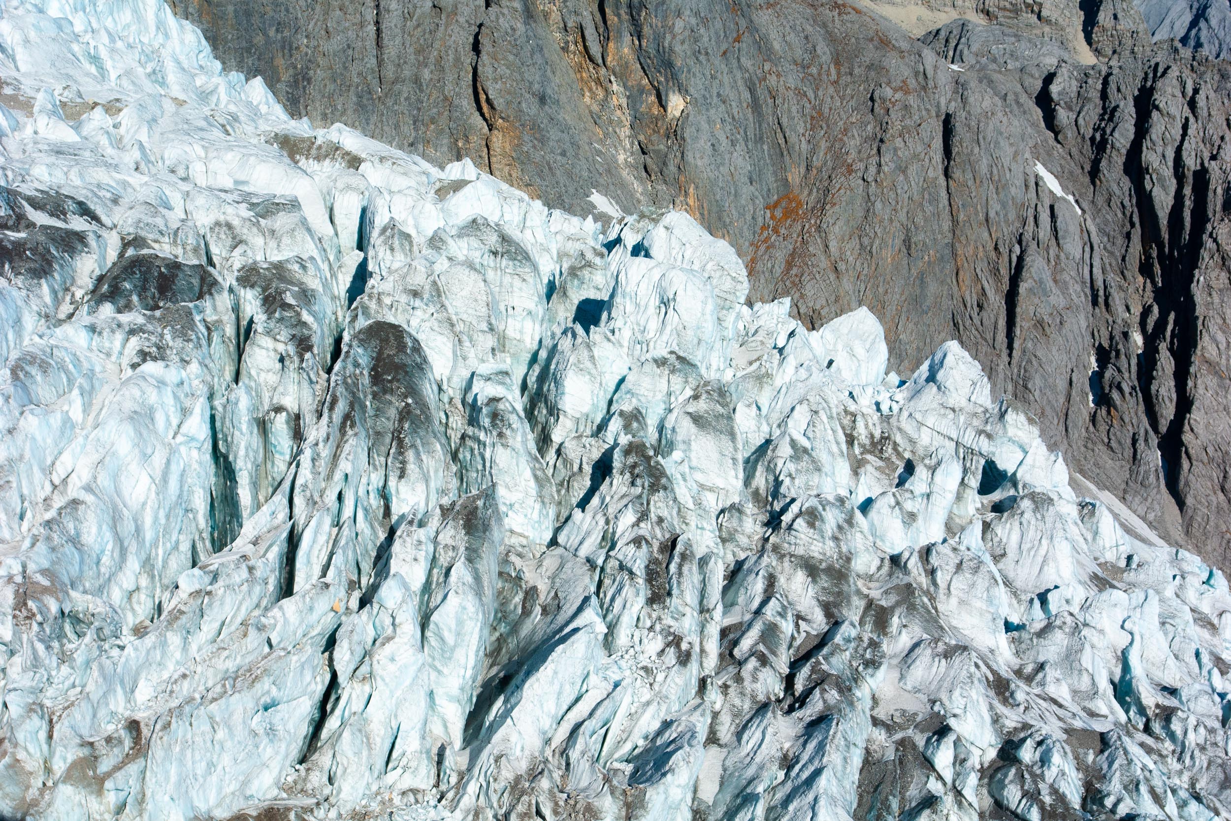 19页-冰川喀斯特景观DSC01857